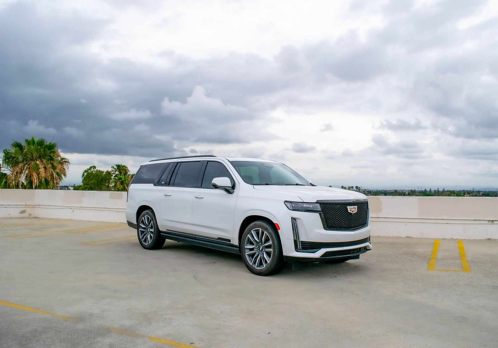 2022 Cadillac Escalade ESV Sport Platinum photo 2