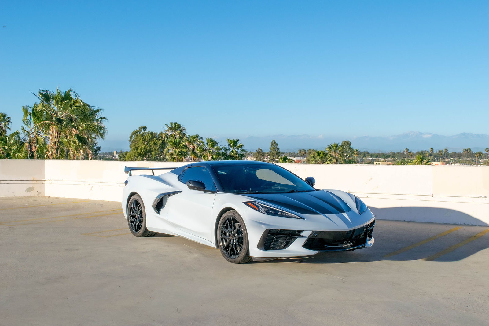 2022 Chevrolet Corvette C8 Stingray (White) photo 2