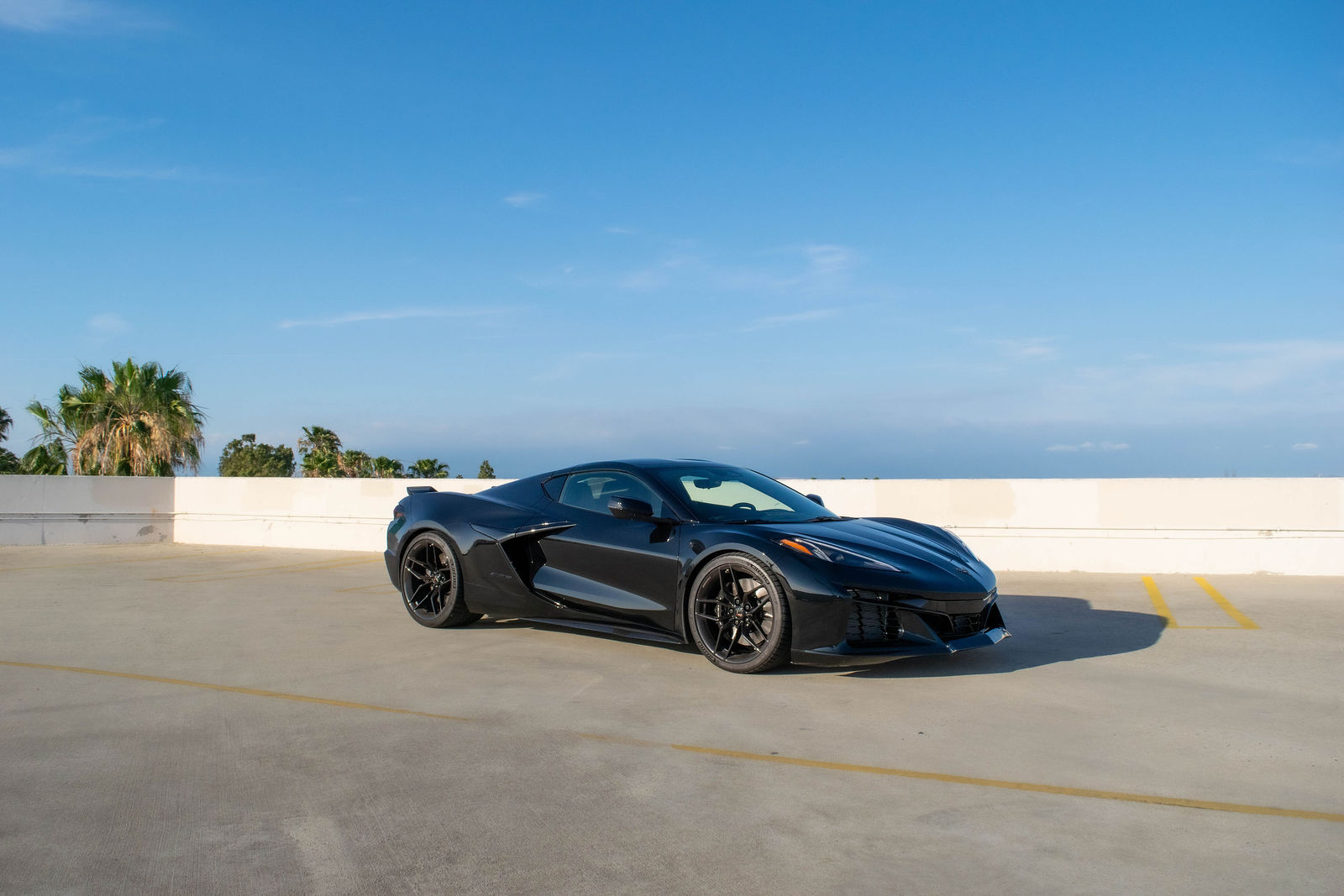 2023 Chevrolet Corvette C8 Z06 (Black) photo 2