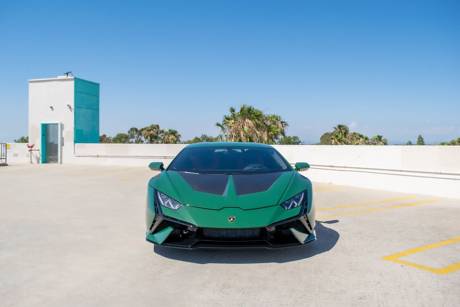 Green Lamborghini Huracán for rent in Orange County (view 4)