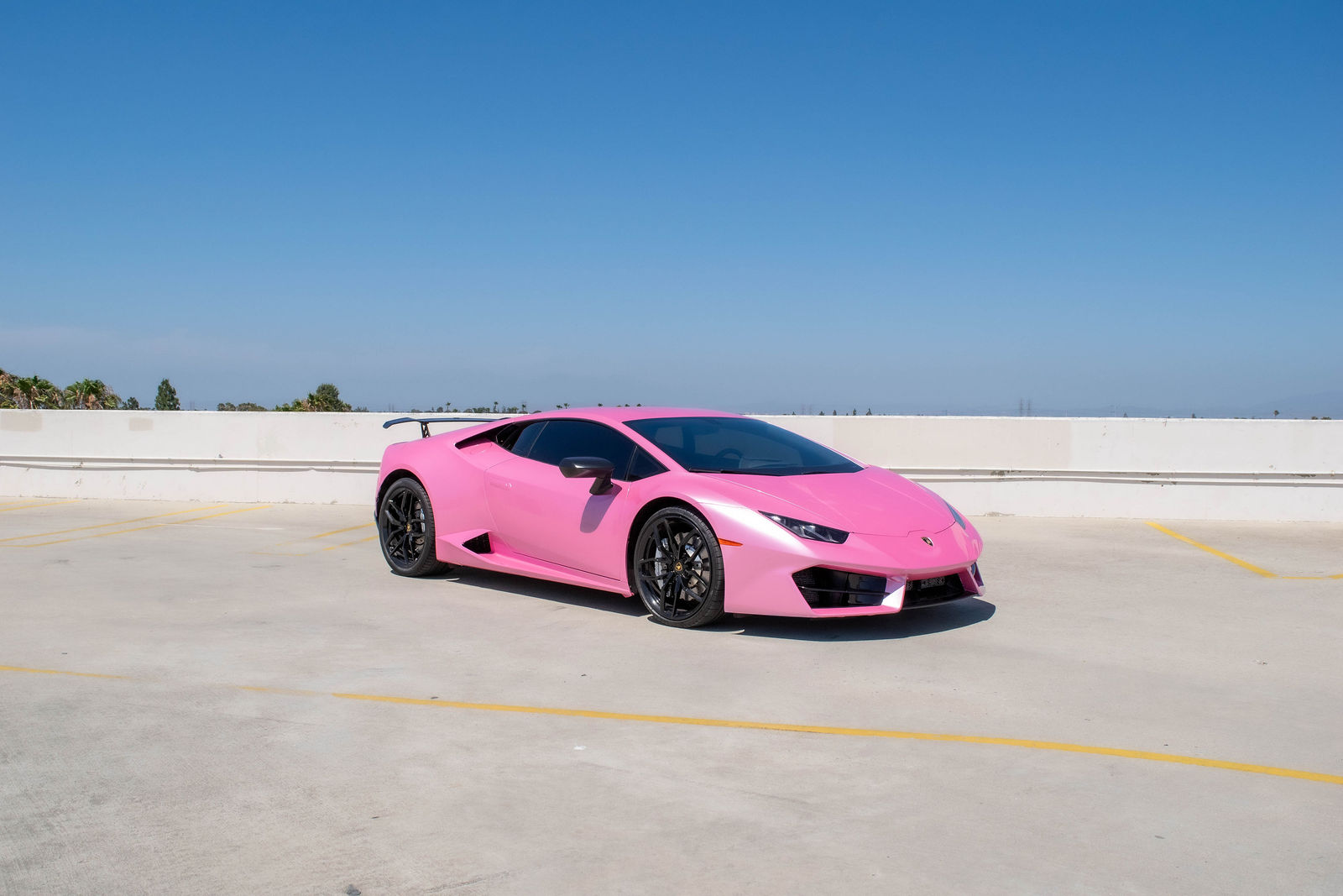 2017 Lamborghini Huracan (Pink) photo 4