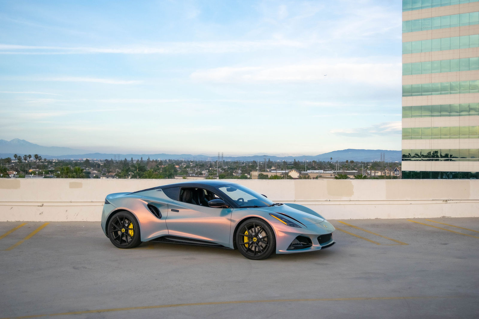 2024 Lotus Emira V4 photo 5