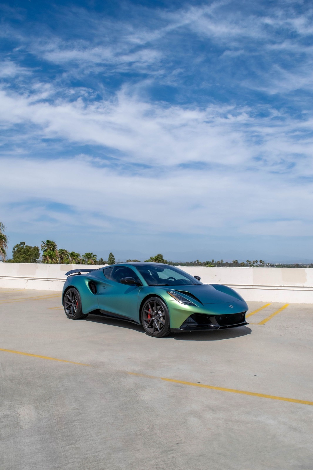 2025 Lotus Emira V6 photo 3