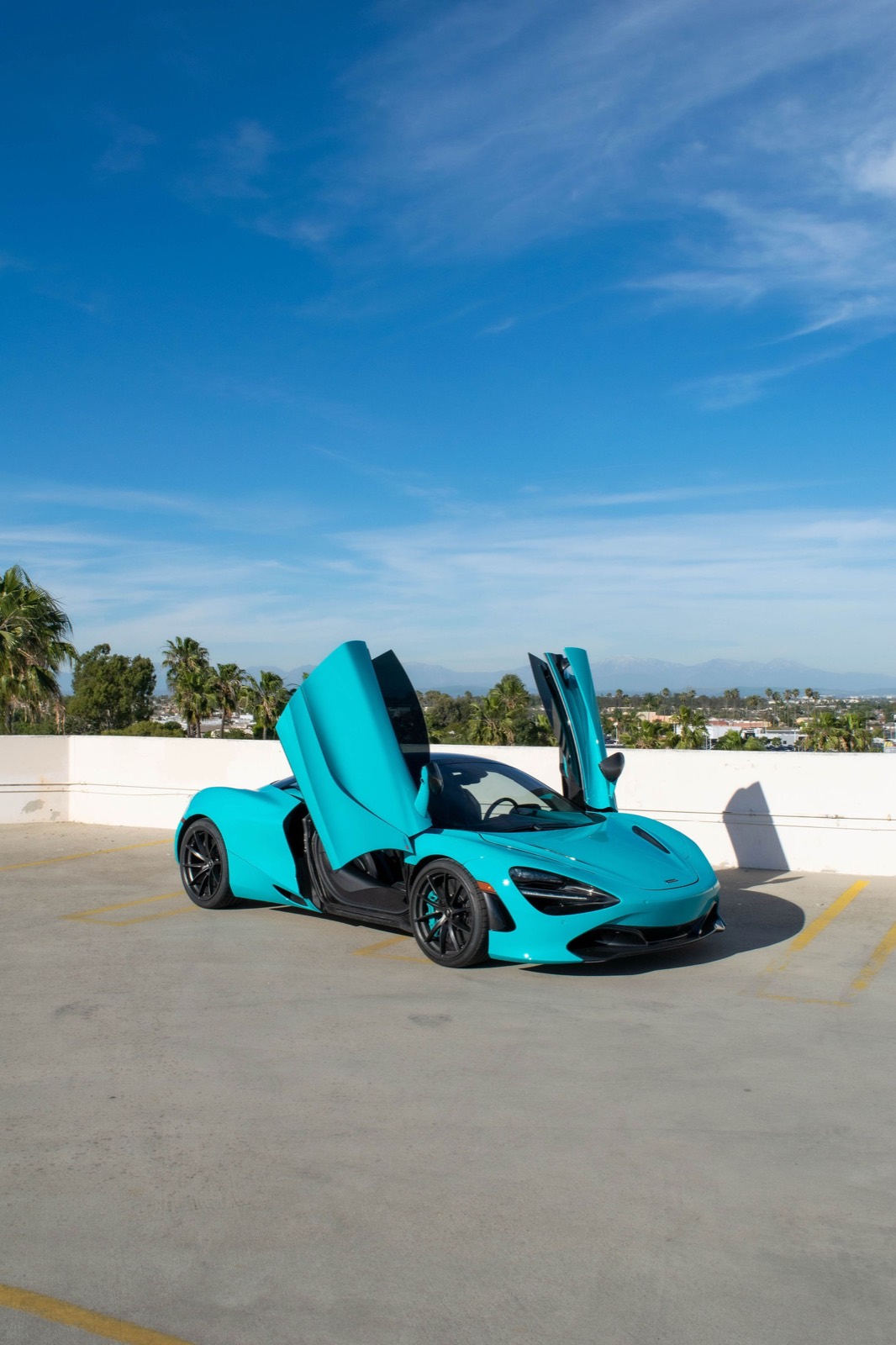 Turquoise McLaren 720S for rent in Orange County (view 4)