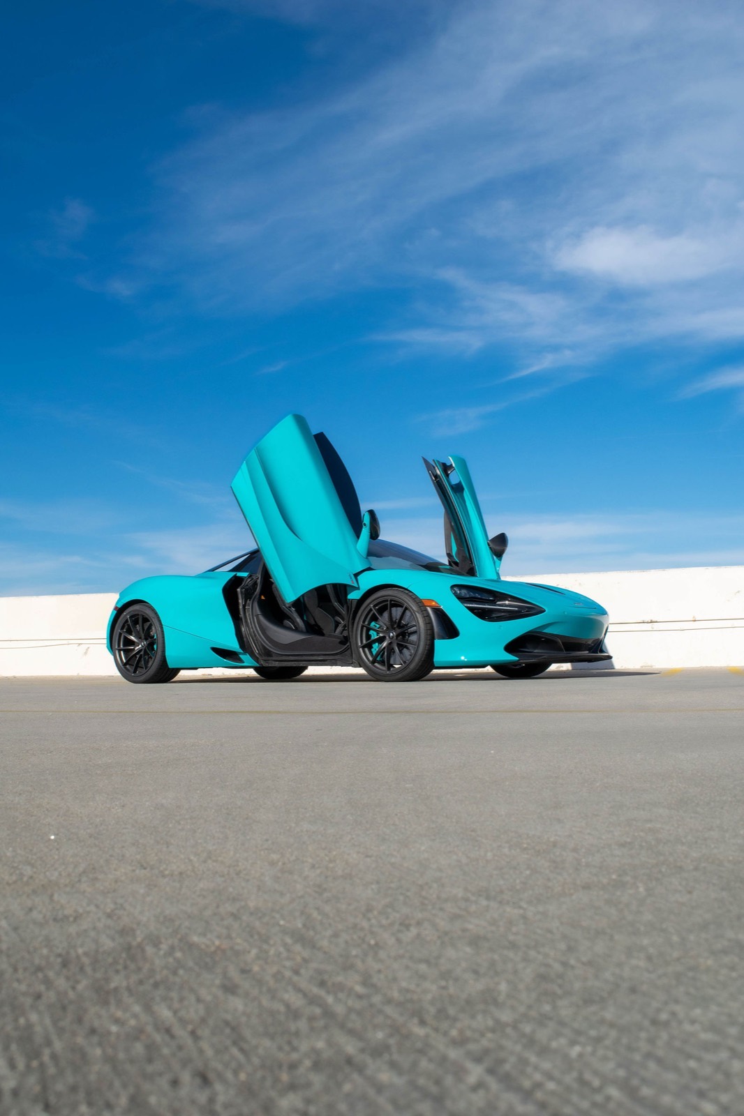 Turquoise McLaren 720S for rent in Orange County (view 5)