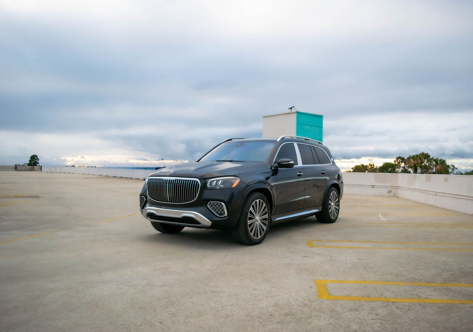 Black Mercedes-Benz GLS 600 for rent in Orange County (view 4)