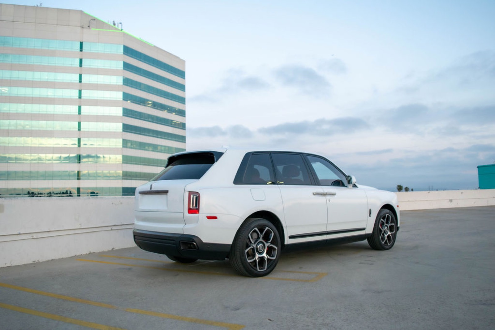 White Rolls-Royce Cullinan for rent in Orange County (view 4)